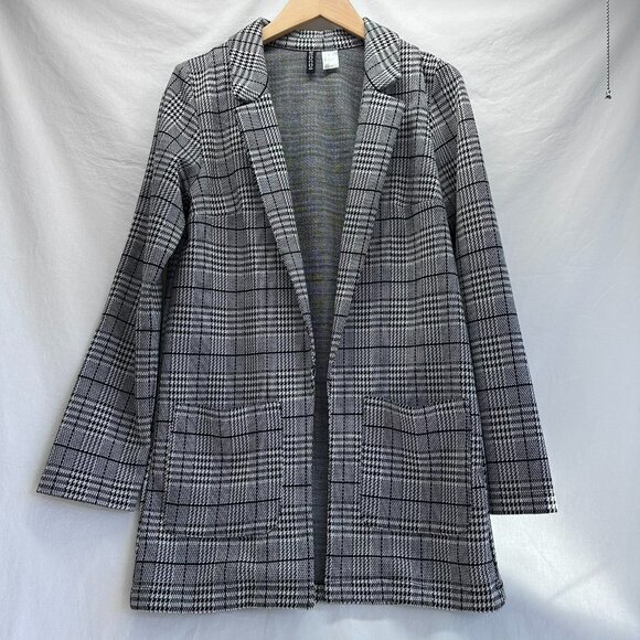 Divided Black and White Plaid Blazer Size XSmall Pockets 28 Inch Open Front - Picture 1 of 7